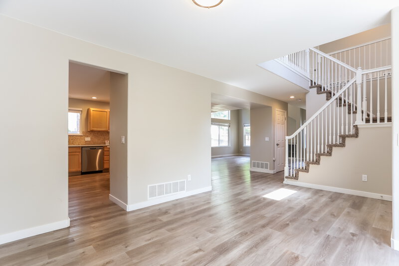 3,485/Mo, 22747 E Alamo Ln Aurora, CO 80015 Living Room View