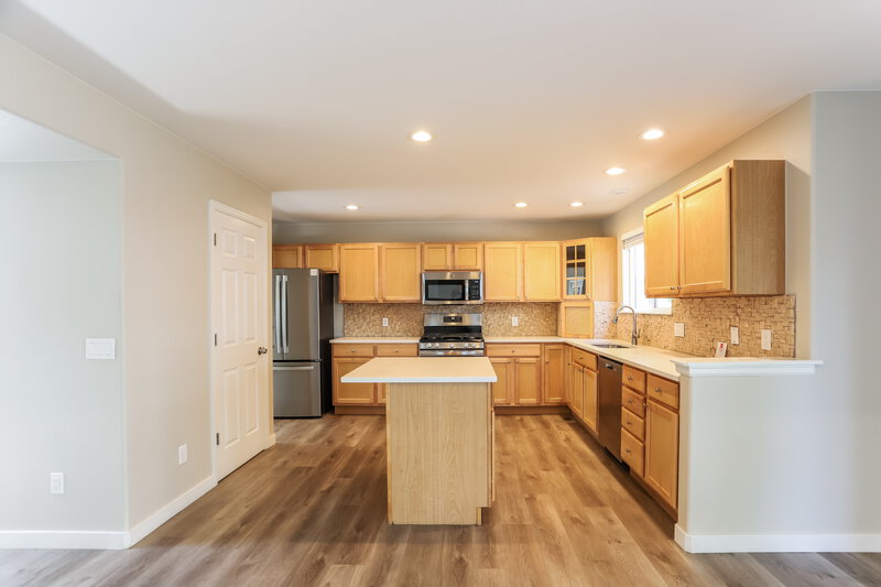 3,485/Mo, 22747 E Alamo Ln Aurora, CO 80015 Kitchen View