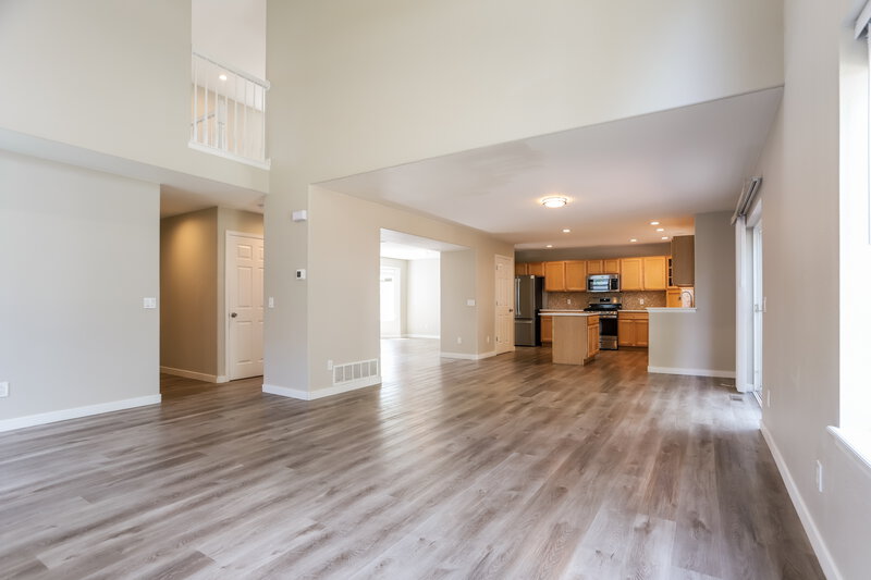 3,485/Mo, 22747 E Alamo Ln Aurora, CO 80015 Family Room View 2
