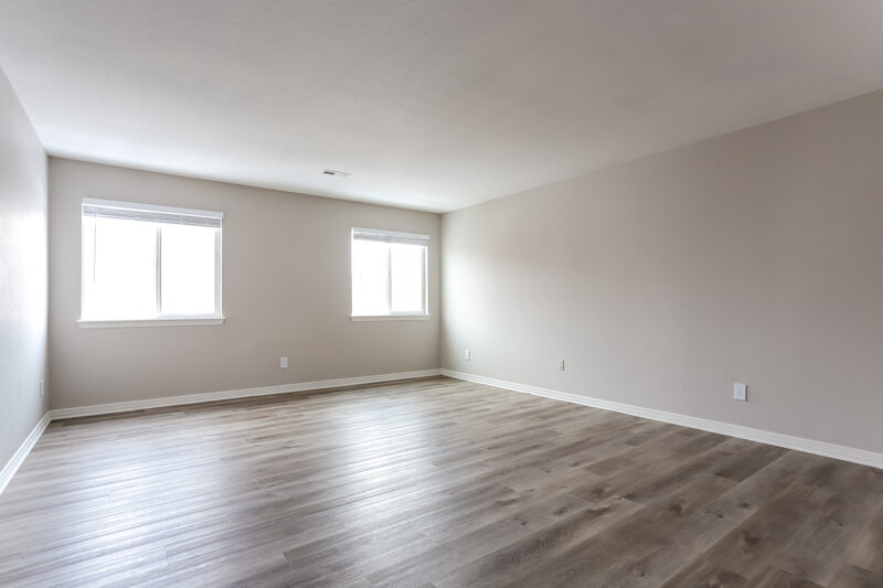 3,310/Mo, 12571 Kearney Cir Thornton, CO 80602 Sitting Room View 2