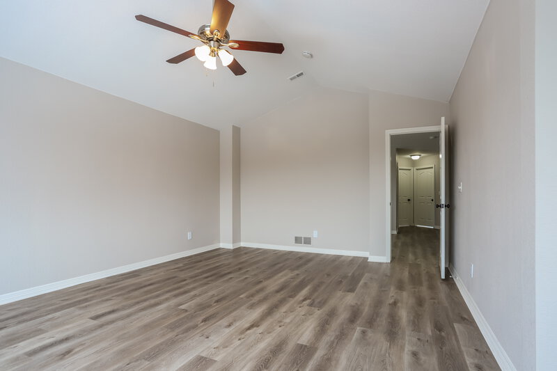 3,310/Mo, 12571 Kearney Cir Thornton, CO 80602 Main Bedroom View 2