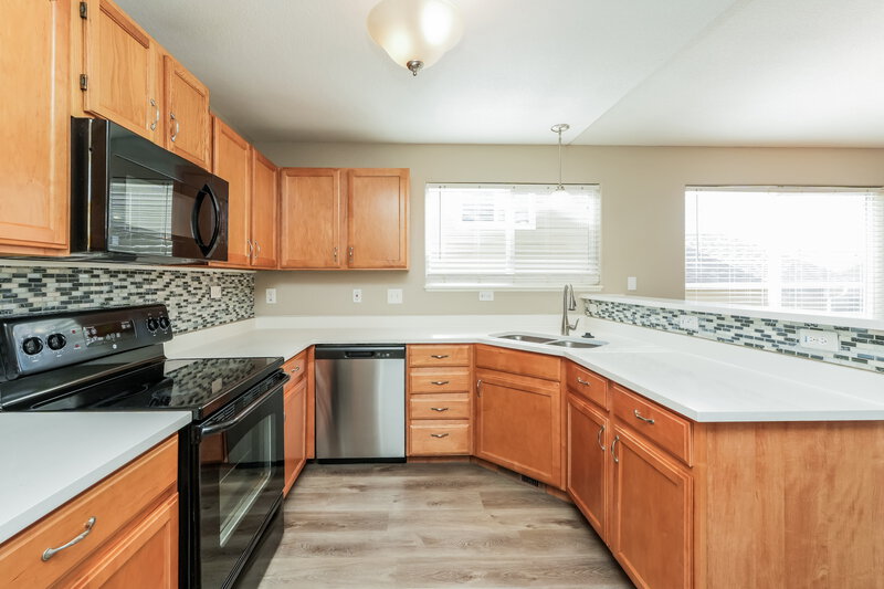 2,370/Mo, 9489 Portmarnock Ct Peyton, CO 80831 Kitchen View