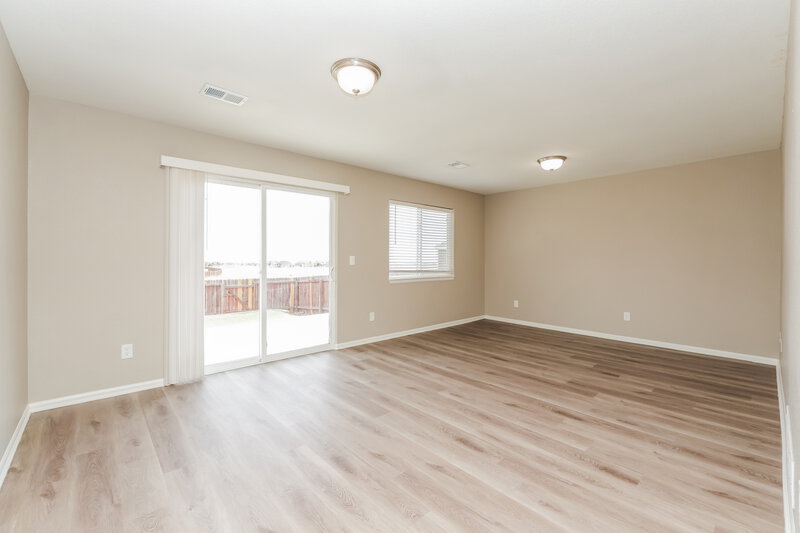 2,370/Mo, 9489 Portmarnock Ct Peyton, CO 80831 Family Room View 2