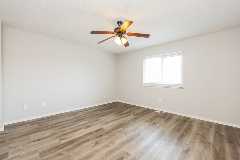 2,495/Mo, 6325 Ashridge Ct Colorado Springs, CO 80922 Main Bedroom View