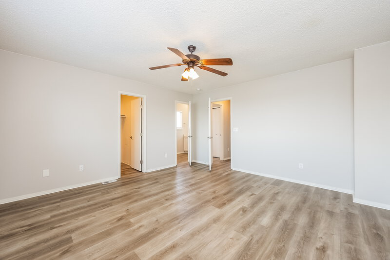 2,495/Mo, 6325 Ashridge Ct Colorado Springs, CO 80922 Main Bedroom View 2