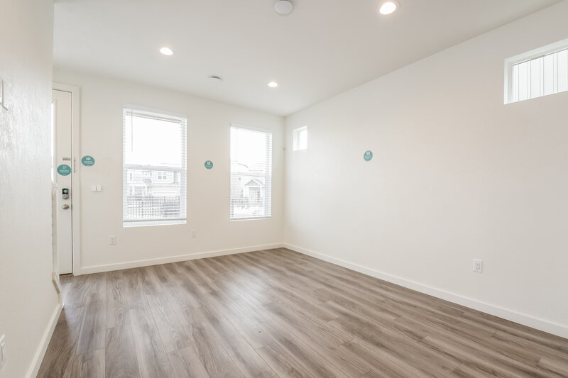 2,375/Mo, 18608 E. 47th Place Denver, CO 80249 Living Room View 3