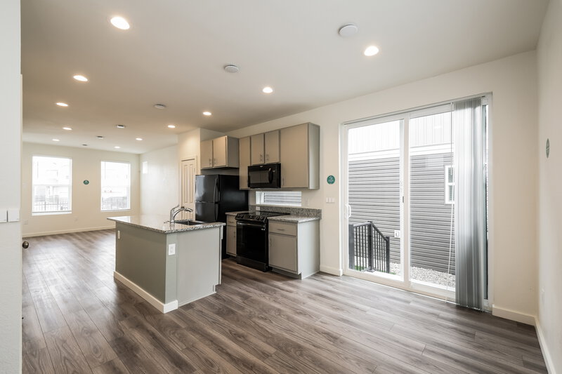 2,375/Mo, 18608 E. 47th Place Denver, CO 80249 Dining Room View 2