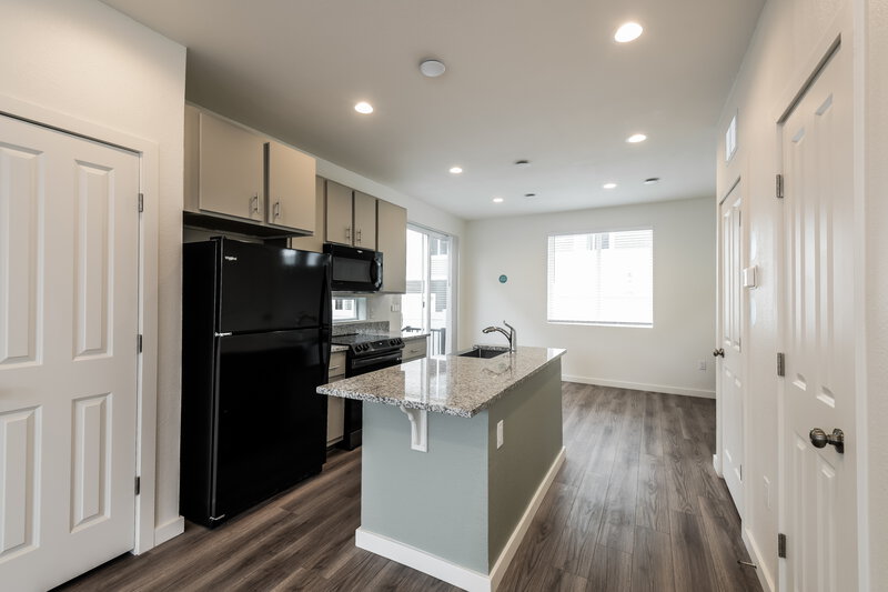 2,375/Mo, 18608 E. 47th Place Denver, CO 80249 Kitchen View