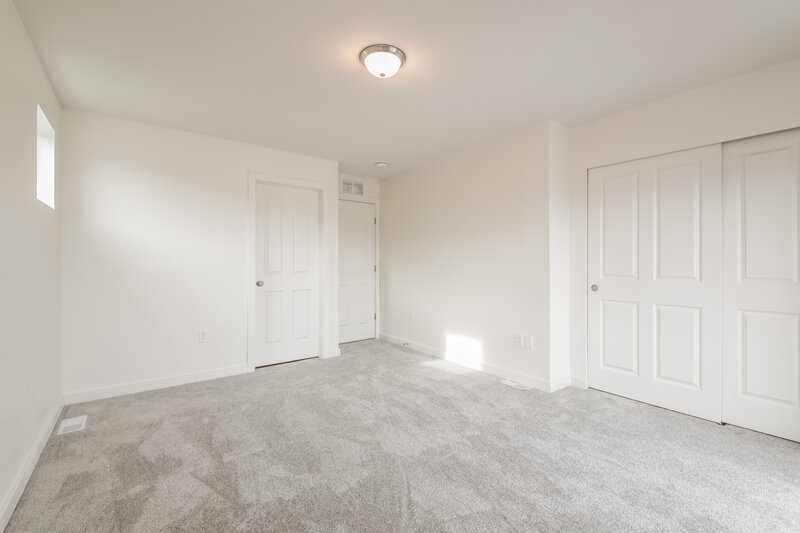 2,375/Mo, 18608 E. 47th Place Denver, CO 80249 Main Bedroom View 2