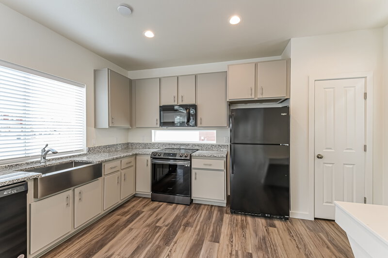 2,330/Mo, 4733 N. Tower Drive Denver, CO 80249 Misc View 7