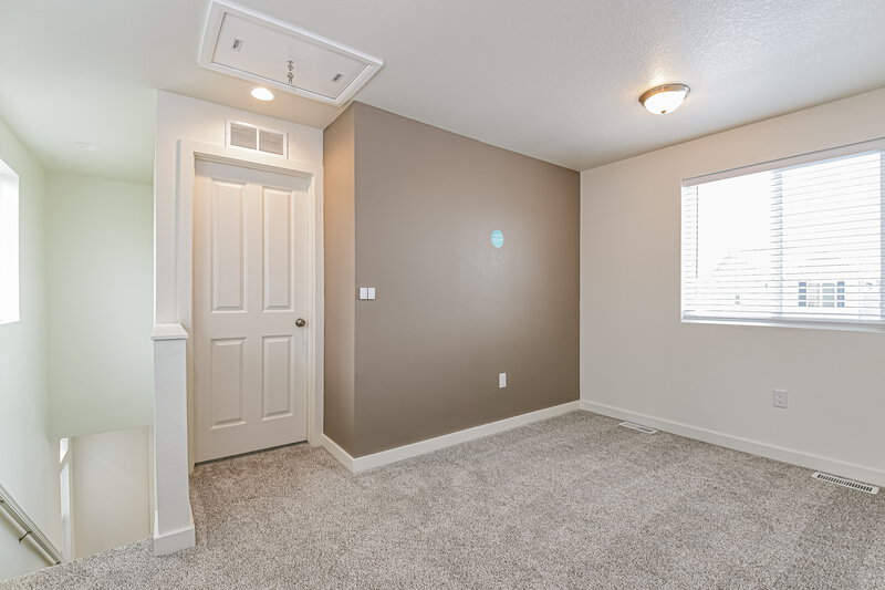 2,370/Mo, 4733 N. Tower Drive Denver, CO 80249 Loft View