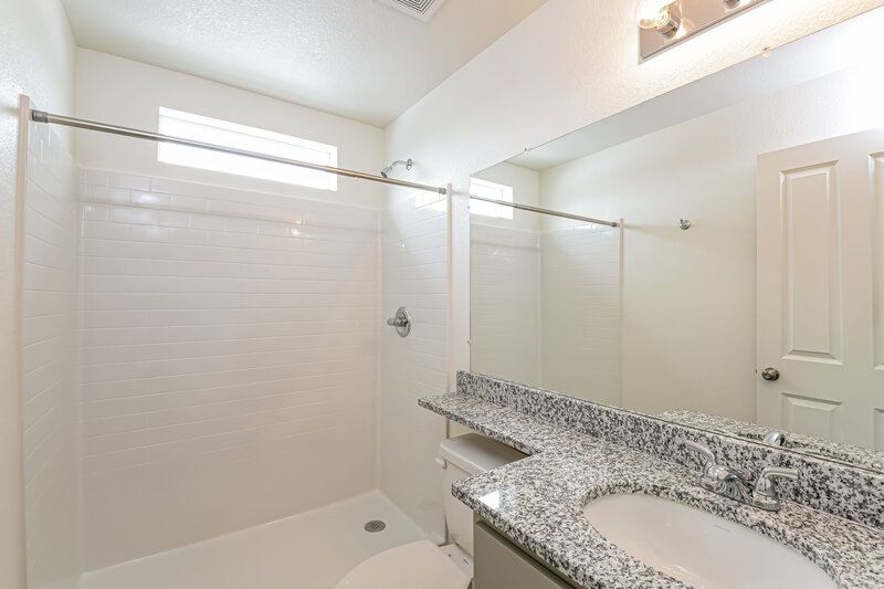 2,370/Mo, 4733 N. Tower Drive Denver, CO 80249 Main Bathroom View