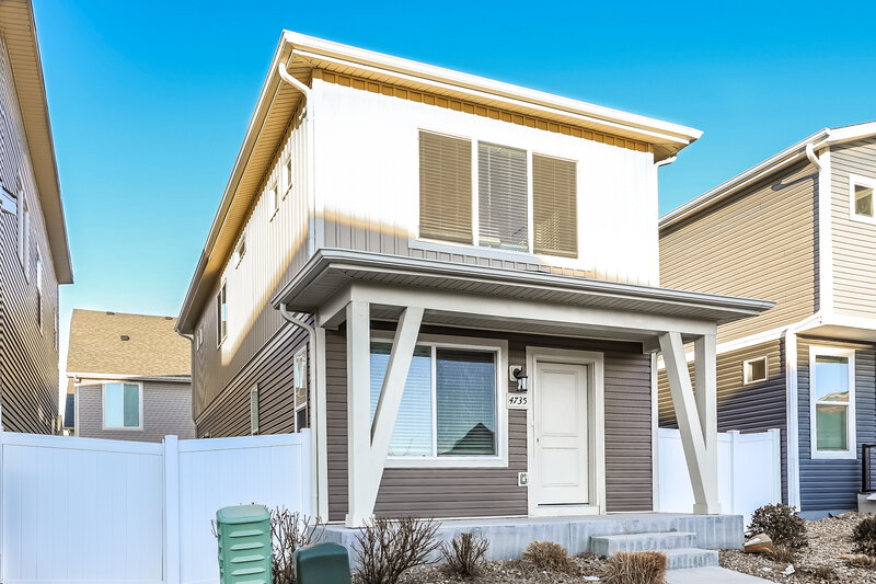 2,240/Mo, 4735 N. Tower Drive Denver, CO 80249 Front View