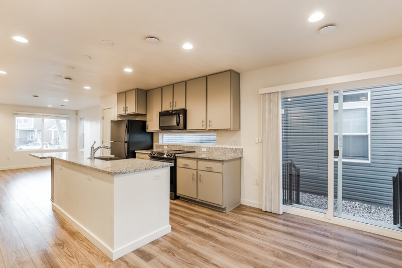 2,240/Mo, 4735 N. Tower Drive Denver, CO 80249 Kitchen View