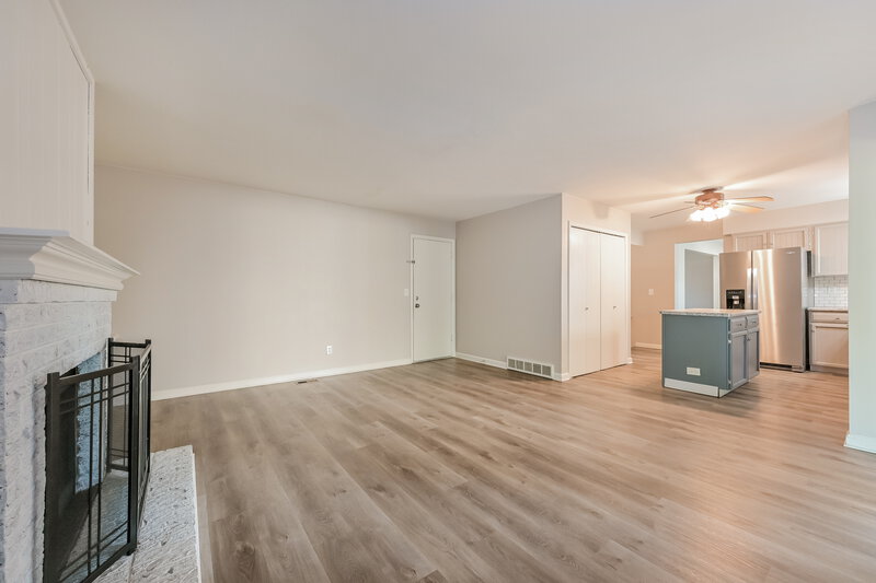 2,655/Mo, 645 S Joplin St Aurora, CO 80017 Family Room View