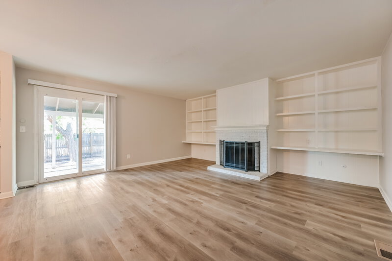 2,655/Mo, 645 S Joplin St Aurora, CO 80017 Family Room View 2
