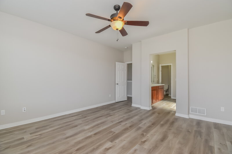 2,555/Mo, 6670 Alliance Loop Colorado Springs, CO 80925 Main Bedroom View 2