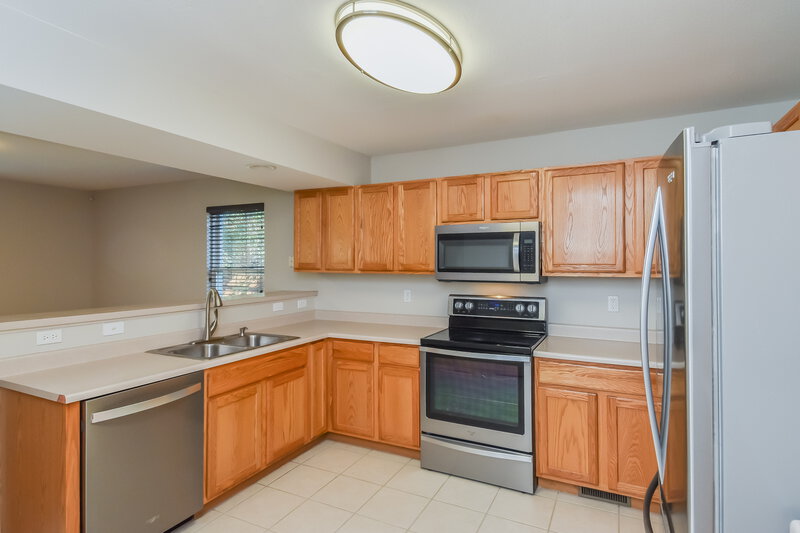 2,545/Mo, 4682 Skywriter Cir Colorado Springs, CO 80922 Kitchen View