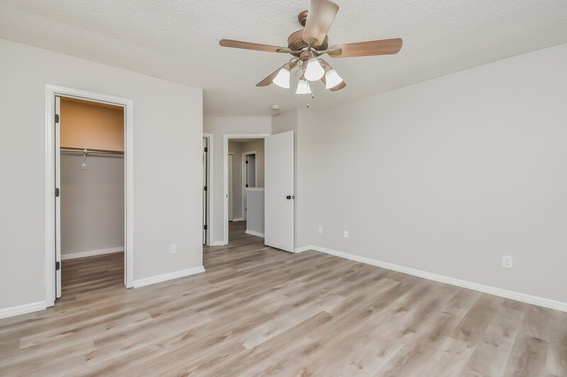 2,545/Mo, 4682 Skywriter Cir Colorado Springs, CO 80922 Main Bedroom View 2