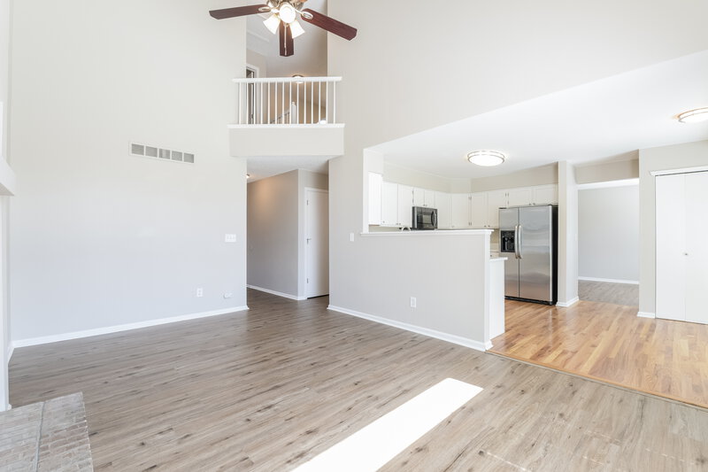 3,330/Mo, 5395 S Jebel Way Centennial, CO 80015 Living Room View 2