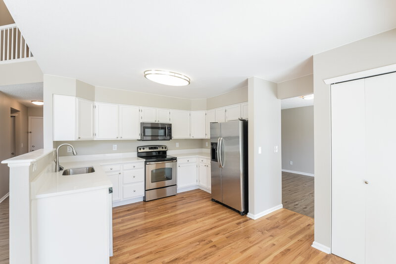 3,330/Mo, 5395 S Jebel Way Centennial, CO 80015 Kitchen View