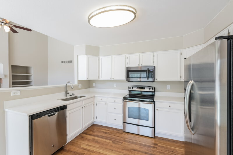 3,330/Mo, 5395 S Jebel Way Centennial, CO 80015 Kitchen View 2