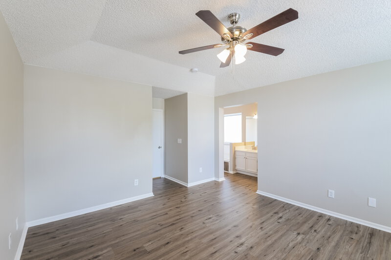 3,330/Mo, 5395 S Jebel Way Centennial, CO 80015 Main Bedroom View 2