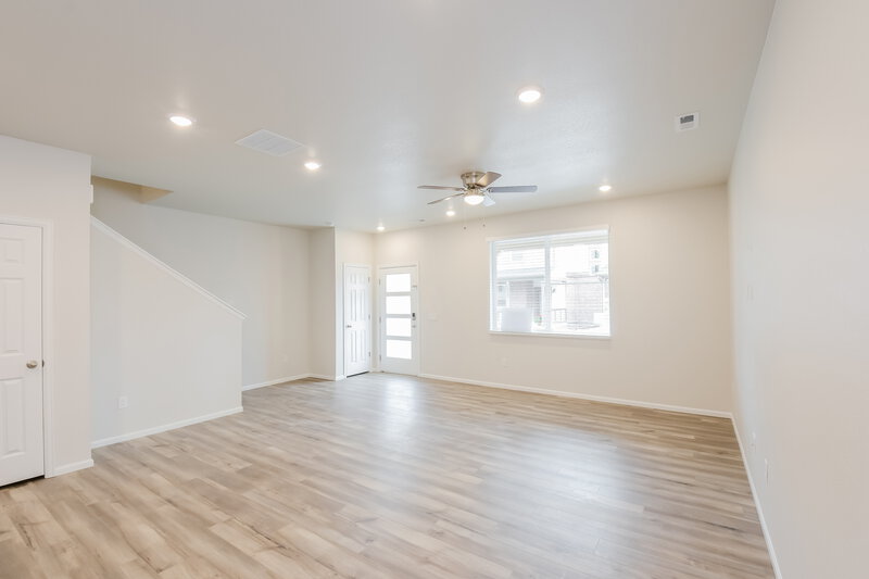 2,795/Mo, 13971 Vispo Way Broomfield, CO 80020 Living Room View