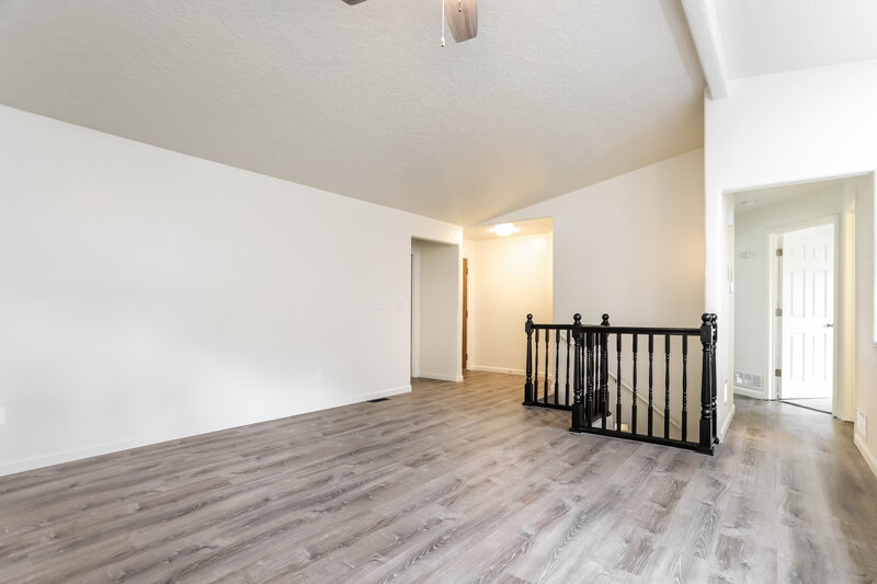 2,825/Mo, 8480 S Upham Way Littleton, CO 80128 Living Room View 2