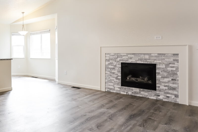 2,825/Mo, 8480 S Upham Way Littleton, CO 80128 Living Room View 3