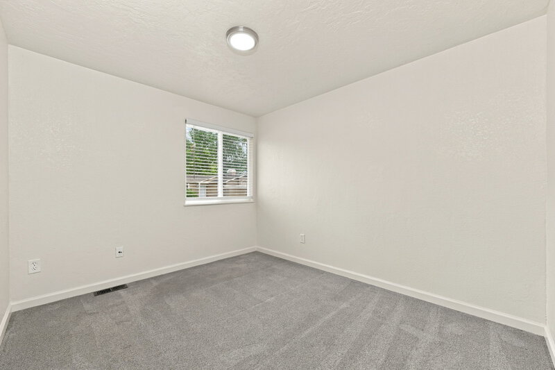 3,090/Mo, 8480 S Upham Way Littleton, CO 80128 Bedroom View
