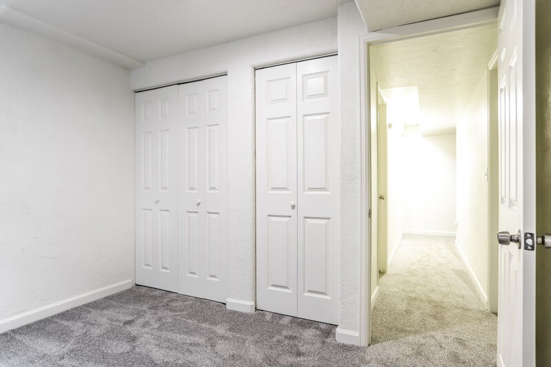 2,825/Mo, 8480 S Upham Way Littleton, CO 80128 Bedroom View 4