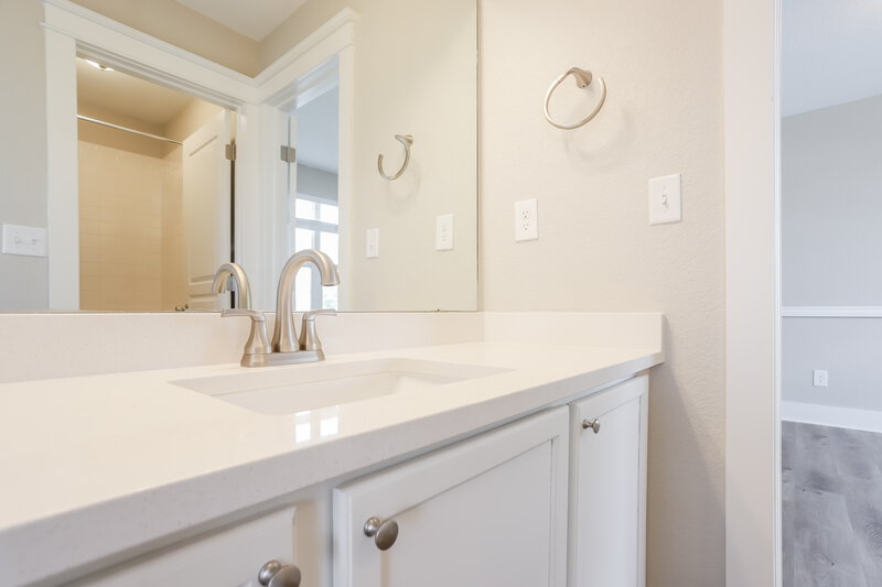 3,550/Mo, 19229 E Caspian Pl Aurora, CO 80013 Bathroom View