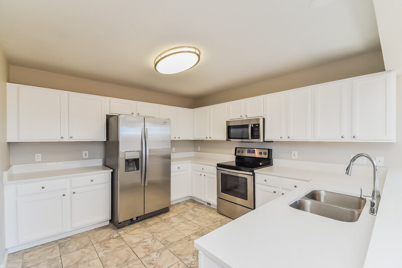 2,195/Mo, 7242 Arrowroot Ave Colorado Springs, CO 80922 Kitchen View