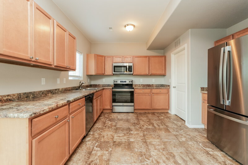 2,345/Mo, 9735 Desert Lily Cir Colorado Springs, CO 80925 Kitchen View 2