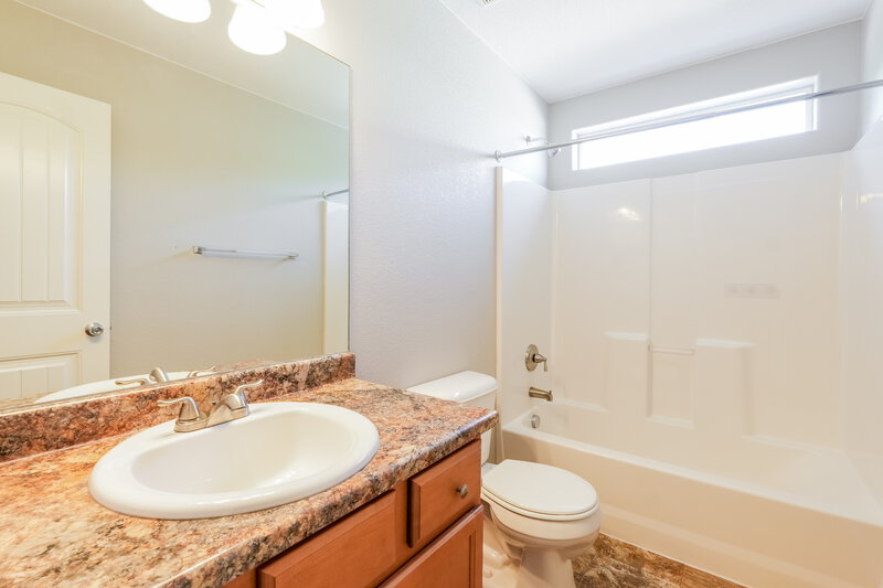 2,345/Mo, 9735 Desert Lily Cir Colorado Springs, CO 80925 Bathroom View