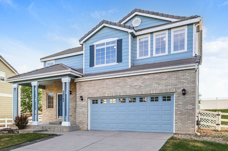 3,245/Mo, 24762 E Wyoming Cir Aurora, CO 80018 Front View