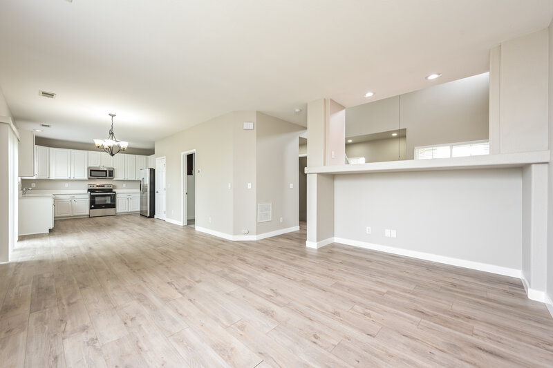 4,740/Mo, 24762 E Wyoming Cir Aurora, CO 80018 Living Room View 3