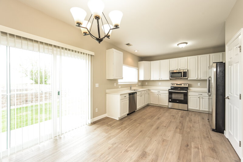 4,740/Mo, 24762 E Wyoming Cir Aurora, CO 80018 Dining Room View