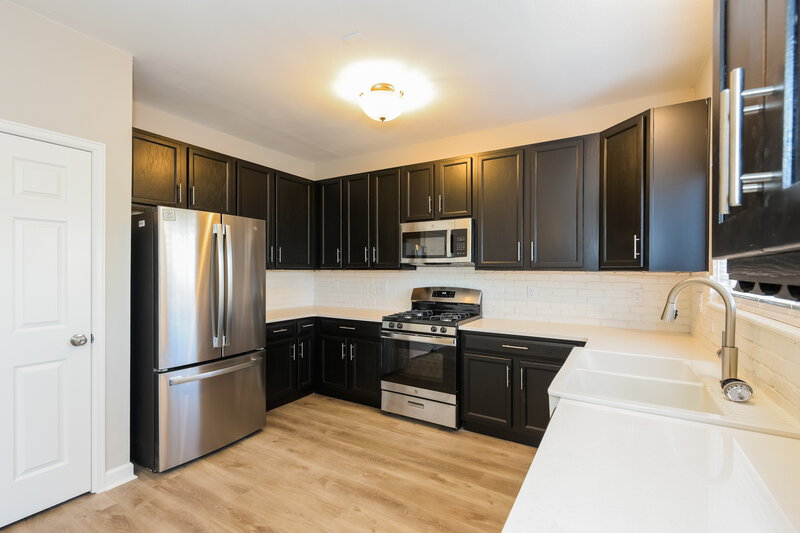 3,175/Mo, 12492 S Bellisario Creek Ct Parker, CO 80134 Kitchen View 2