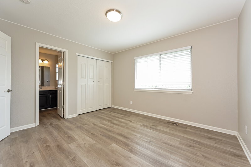 3,205/Mo, 2956 Iron Springs Pl Castle Rock, CO 80109 Main Bedroom View