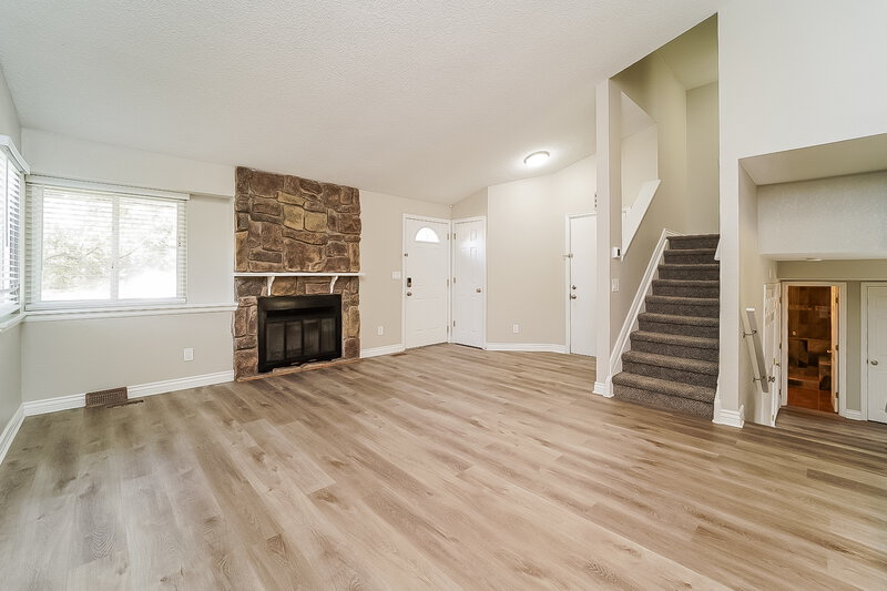 2,935/Mo, 19743 E Wagontrail Dr Centennial, CO 80015 Living Room View 3
