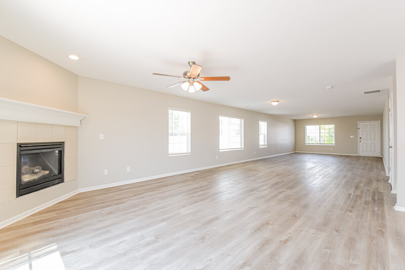 2,895/Mo, 5538 Iran St Denver, CO 80249 Living Room View 4