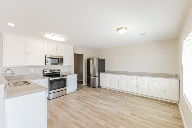 2,895/Mo, 5538 Iran St Denver, CO 80249 Kitchen View
