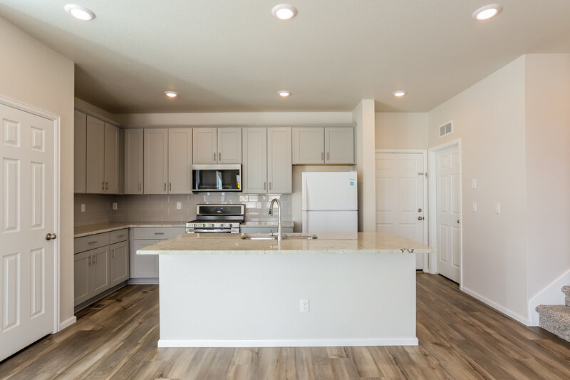 2,685/Mo, 5134 Bittercress Rd Brighton, CO 80640 Kitchen View