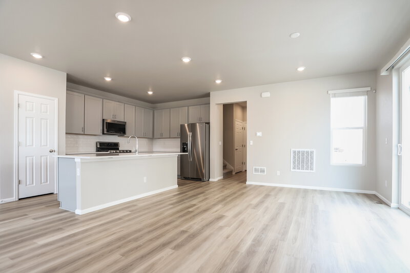 2,715/Mo, 5132 Bittercress Rd Brighton, CO 80640 Living Room View 2