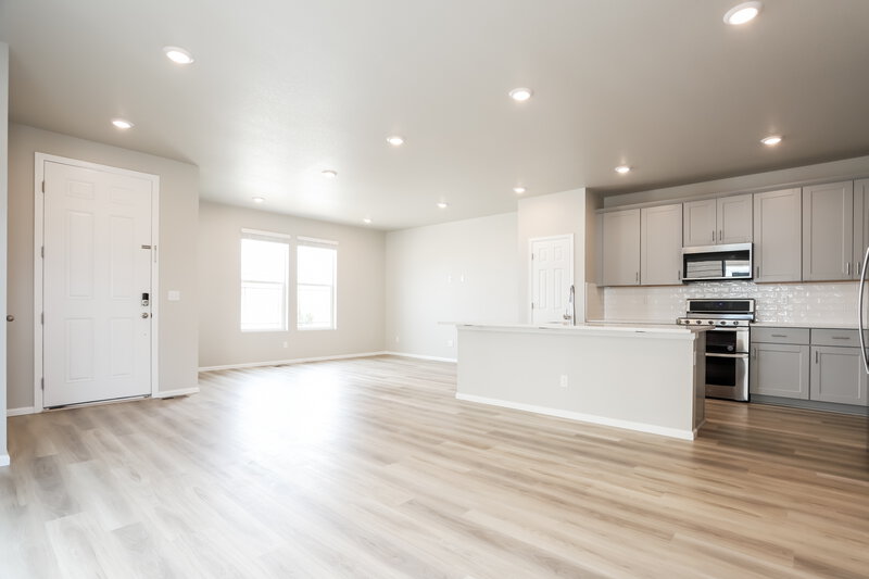 2,715/Mo, 5132 Bittercress Rd Brighton, CO 80640 Dining Room View