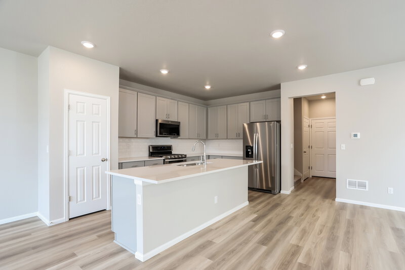 2,715/Mo, 5132 Bittercress Rd Brighton, CO 80640 Kitchen View