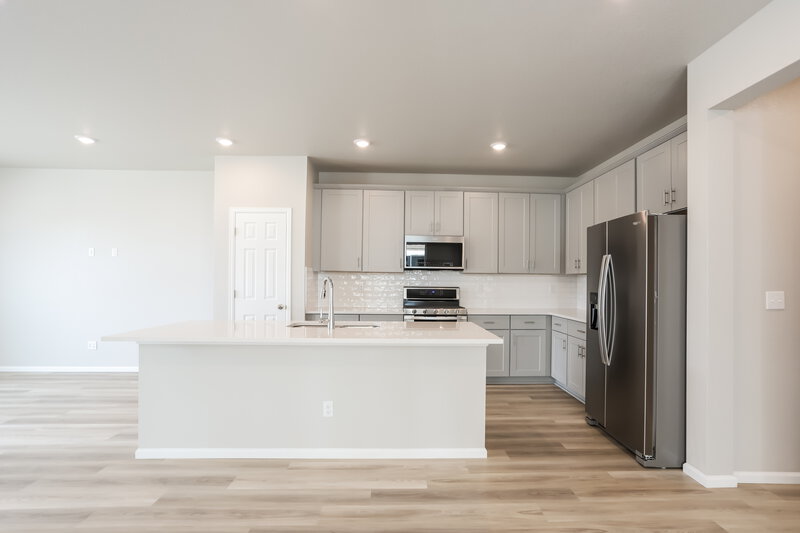 2,715/Mo, 5132 Bittercress Rd Brighton, CO 80640 Kitchen View 2