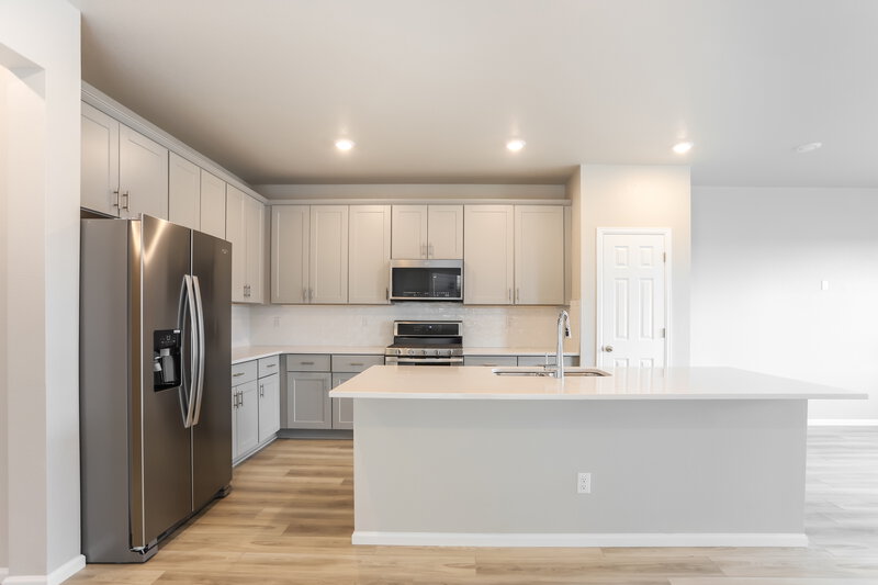 2,905/Mo, 5130 Bittercress Rd Brighton, CO 80640 Kitchen View 2